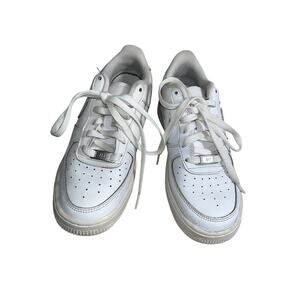 Size 6.5 (GS) - Nike Air Force 1 LE Low Triple White